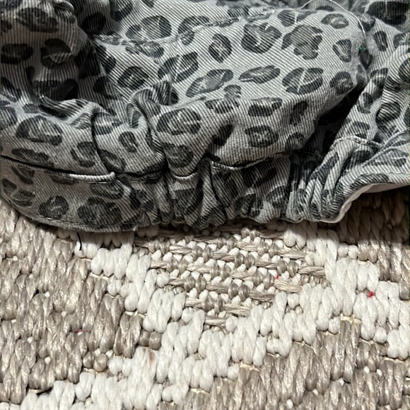 Set of 2 Leopard women’s biker hats - Picture 6 of 7